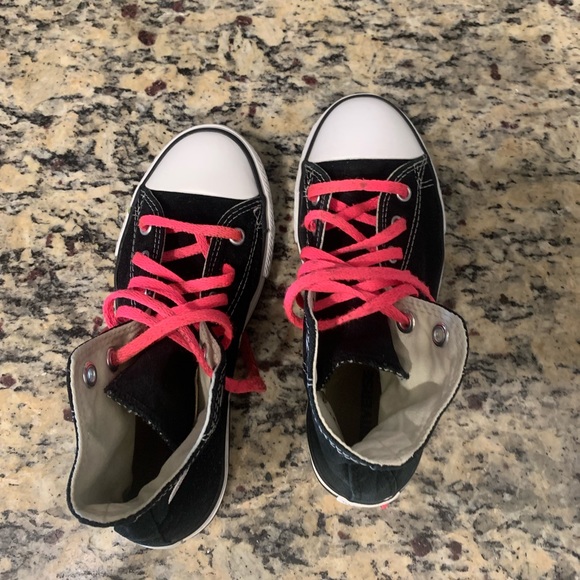 Converse All Star Chucks - Size Youth 2 - - Picture 6 of 6